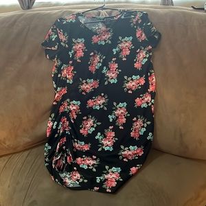 Women’s rose print top